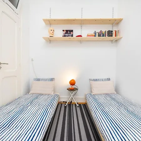 Anjos 97 Pet Friendly アパート *